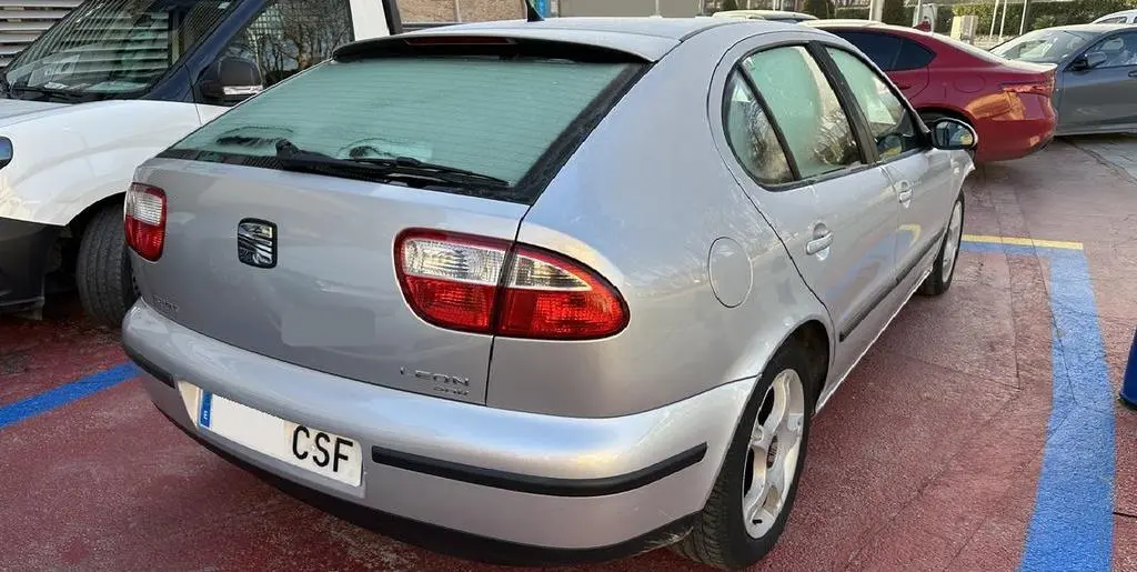 Seat Leon Leon 1.8 20V Signo 4