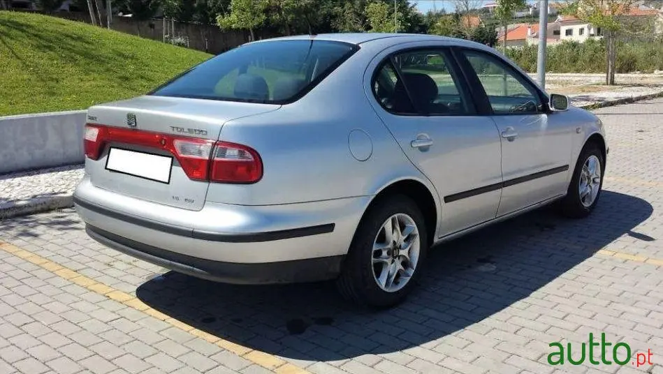 Seat Toledo Toledo 1.6 16V Signo Plus 2