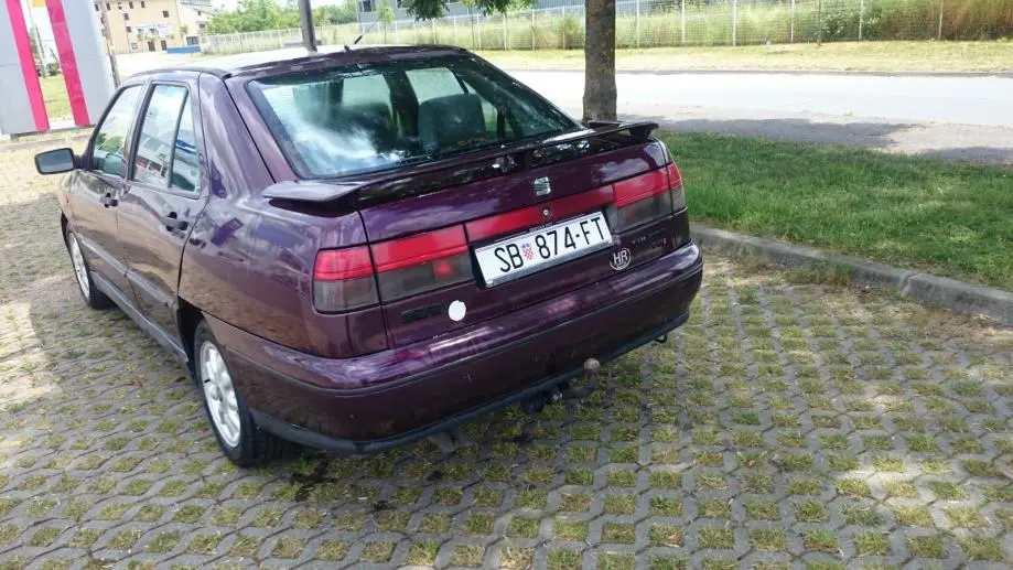 Seat Toledo Toledo 1.9 TDI SXE 4