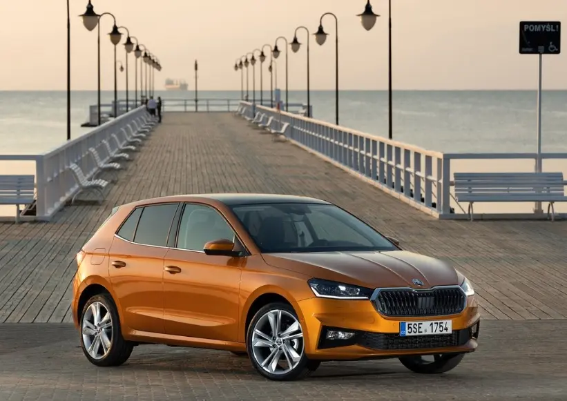 Skoda Fabia Fabia 1.0 TSI Elite DSG 4