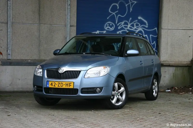 Skoda Fabia Fabia 1.6 16V Ambiente 5