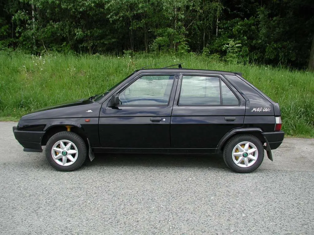 Skoda Favorit Favorit 1.3 Black Line 2