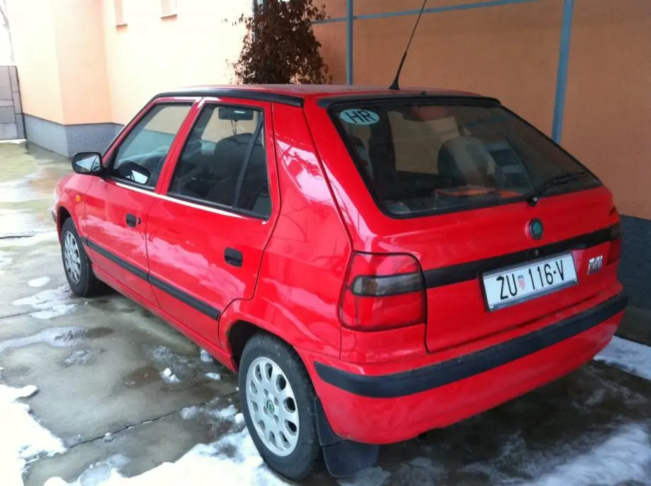 Skoda Felicia Felicia 1.3i LX Comfort 4