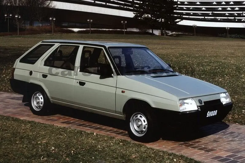 Skoda Forman Forman 1.3i LX 5
