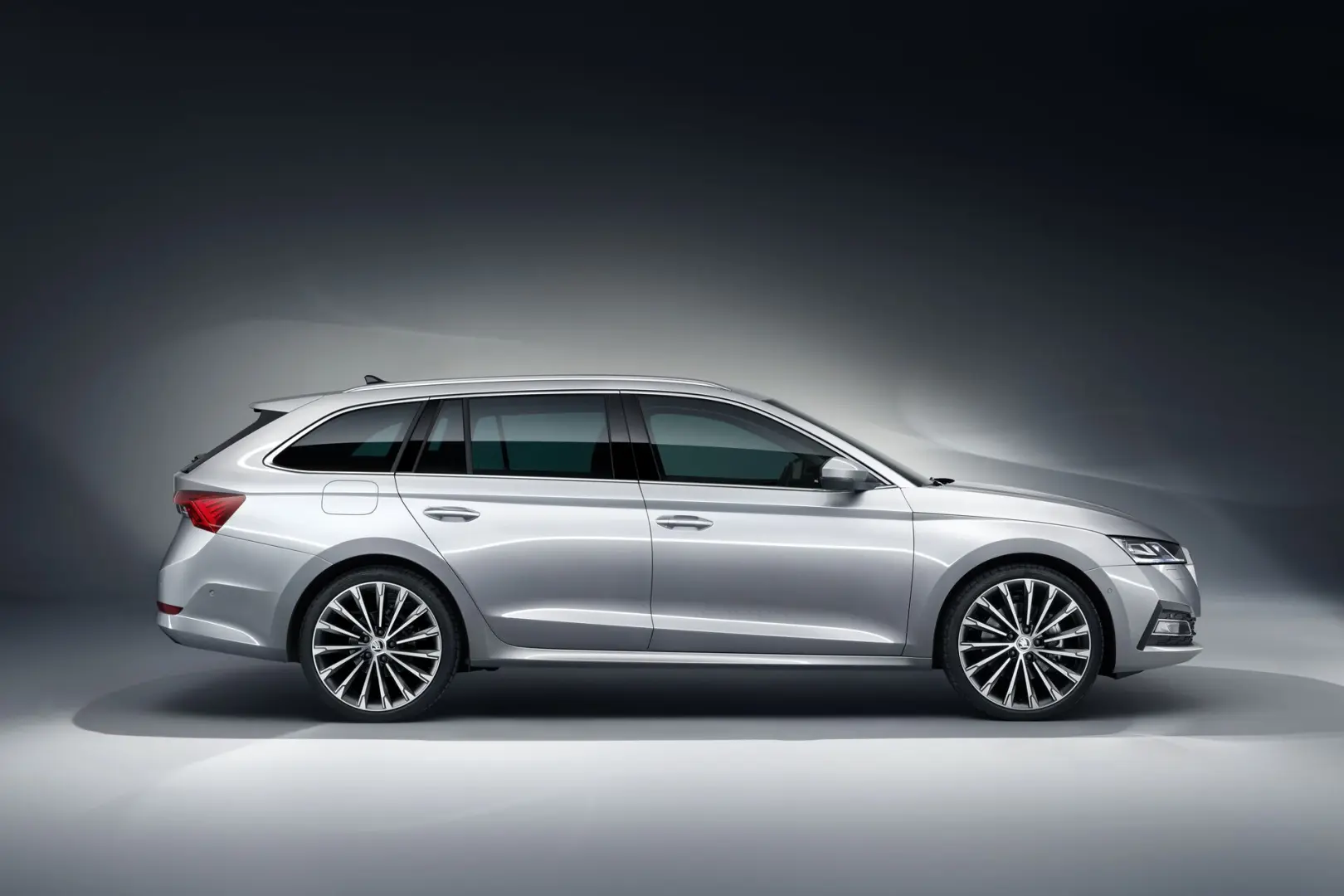 Skoda Octavia Octavia 1.0 TSI e-Tec Premium DSG	 4