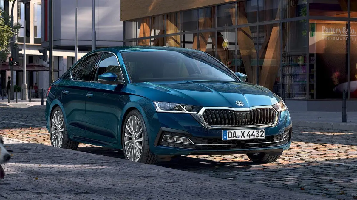 Skoda Octavia Octavia 1.5 TSI e-Tec Elite DSG 4