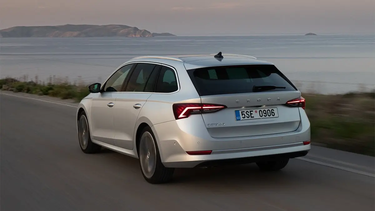 Skoda Octavia Octavia 1.5 TSI e-Tec Premium DSG 4