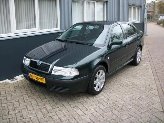 Skoda Octavia Octavia 1.6 Ambiente 4