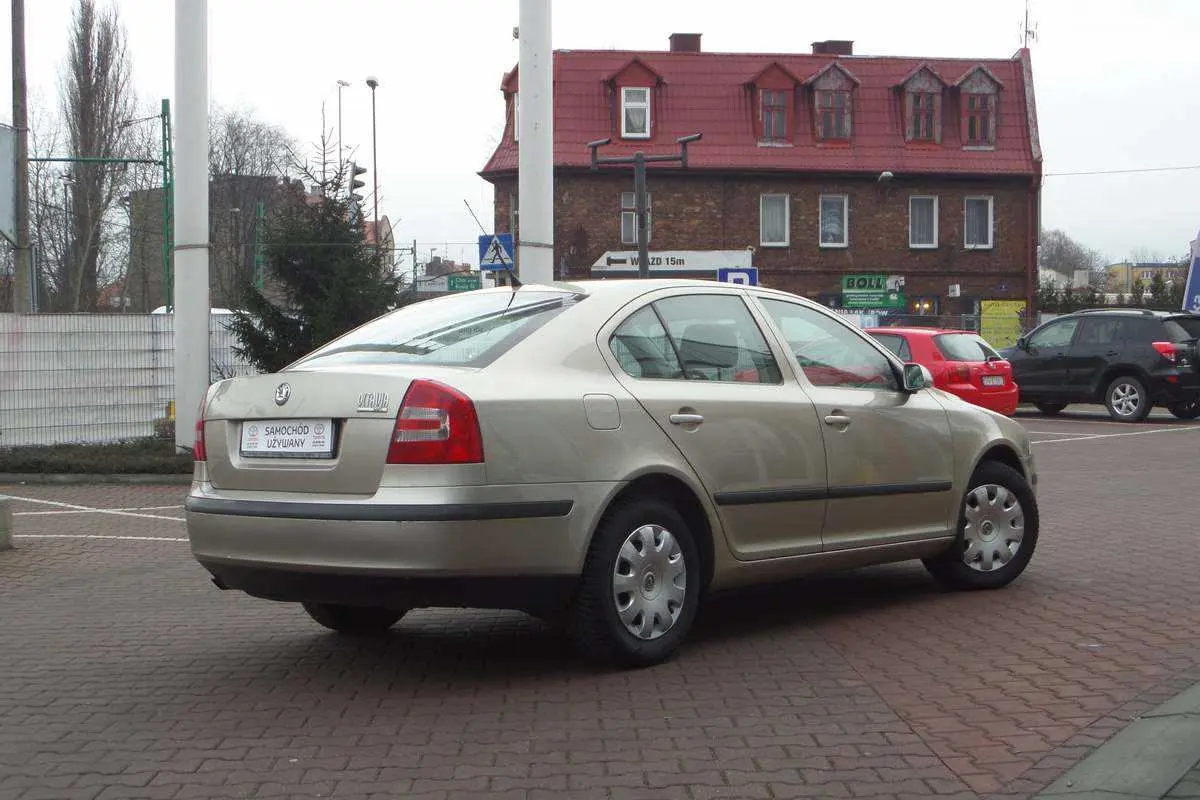 Skoda Octavia Octavia 1.6 Ambiente 6