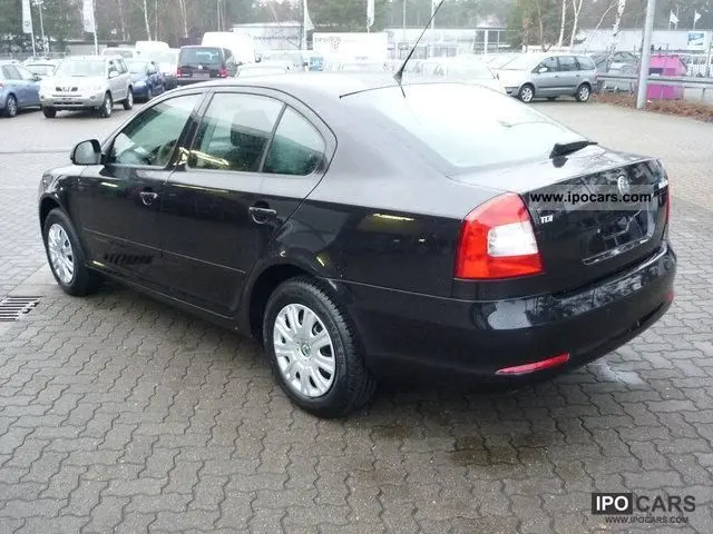 Skoda Octavia Octavia 1.6 Ambiente 1