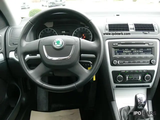 Skoda Octavia Octavia 1.6 Ambiente Optimal 4