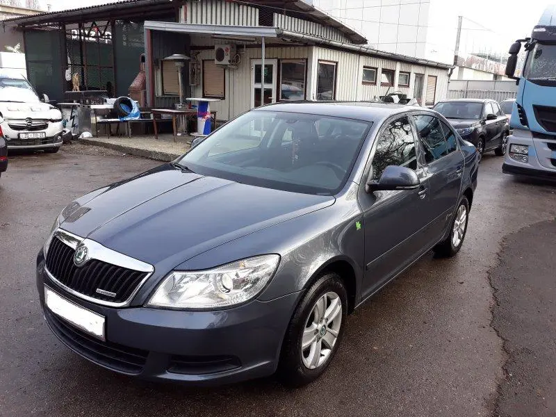 Skoda Octavia Octavia 1.6 Ambiente Optimal 5