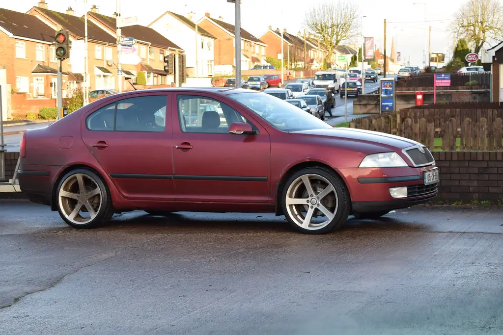 Skoda Octavia Octavia 1.6 Ambiente Tiptronic 6