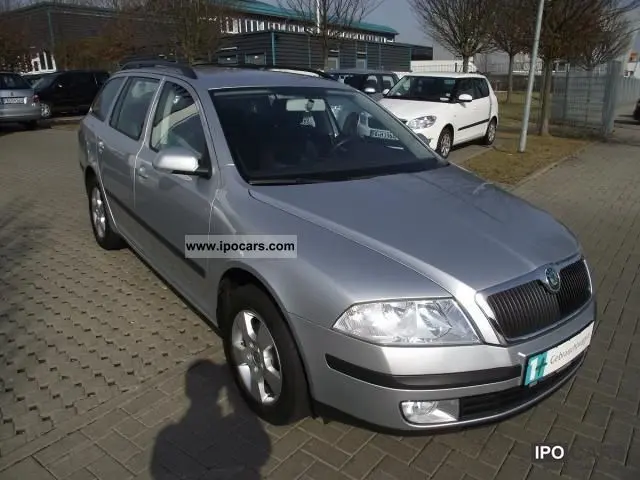 Skoda Octavia Octavia 1.6 Ambiente Tiptronic 5