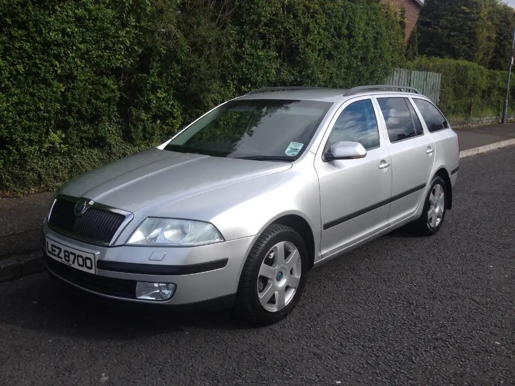 Skoda Octavia Octavia 1.6 Elegance Tiptronic 7