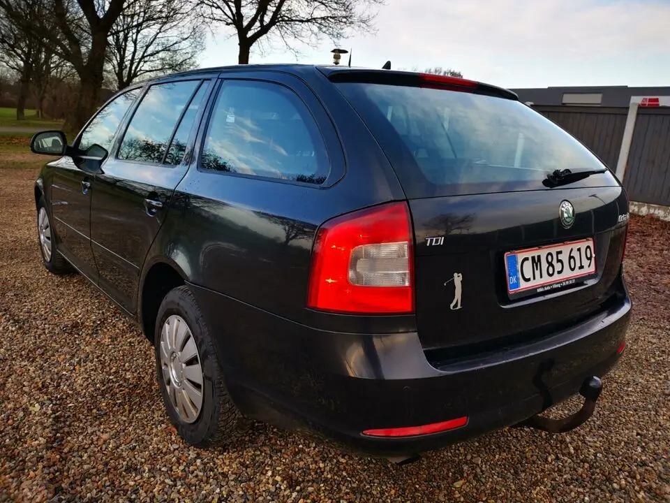 Skoda Octavia Octavia 1.6 TDI DPF Ambiente DSG 3