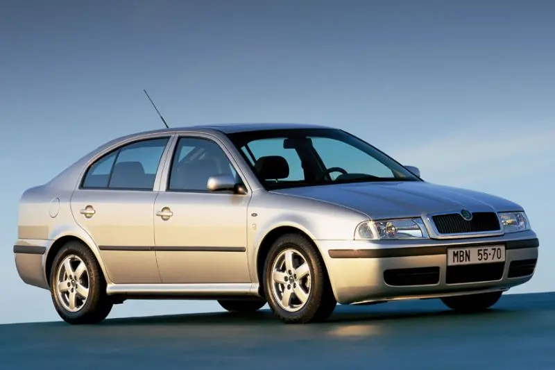 Skoda Octavia Octavia 1.8 Turbo RS 4