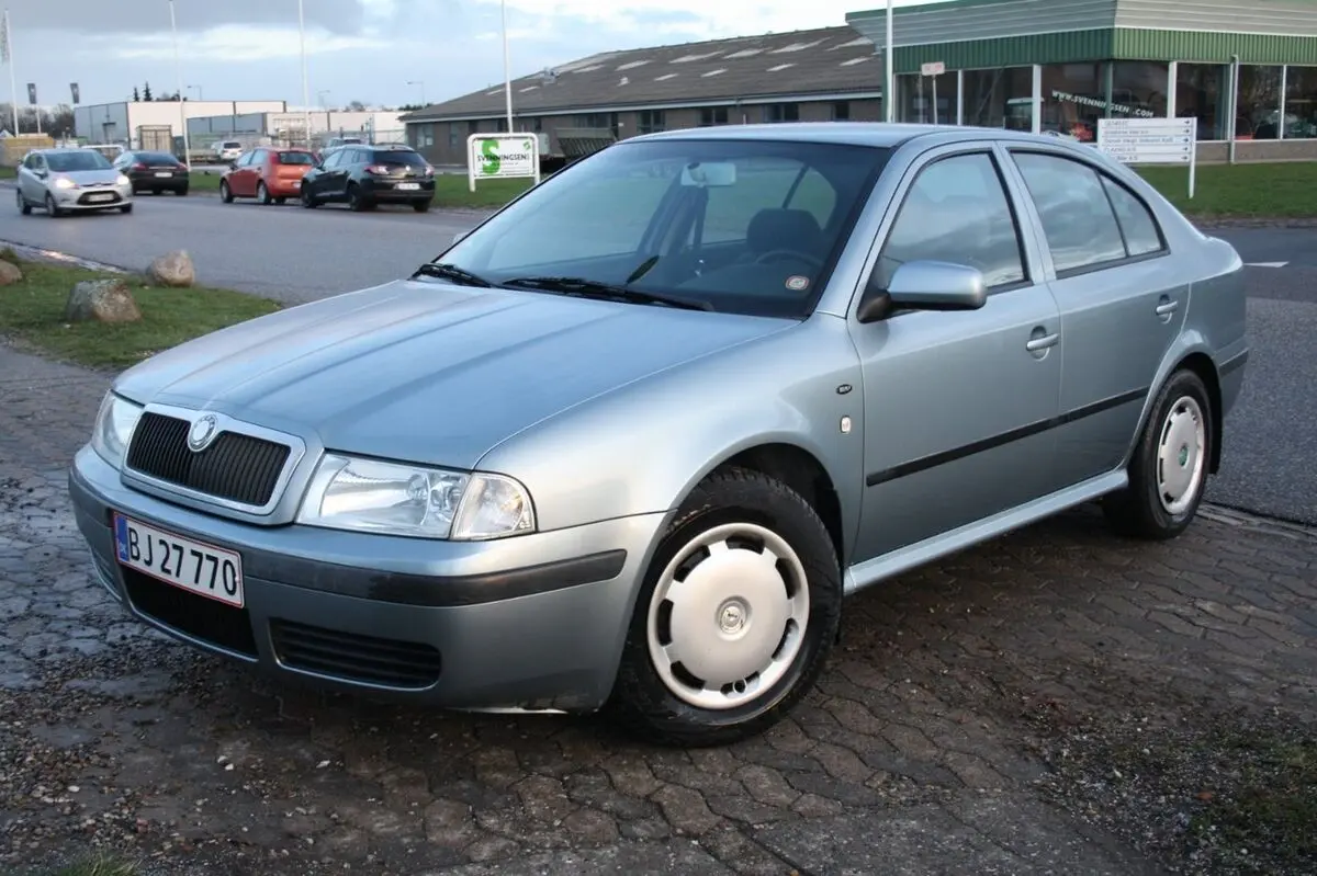 Skoda Octavia Octavia 2.0 Ambiente 6