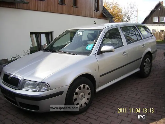 Skoda Octavia Octavia 2.0 FSI Ambiente 6