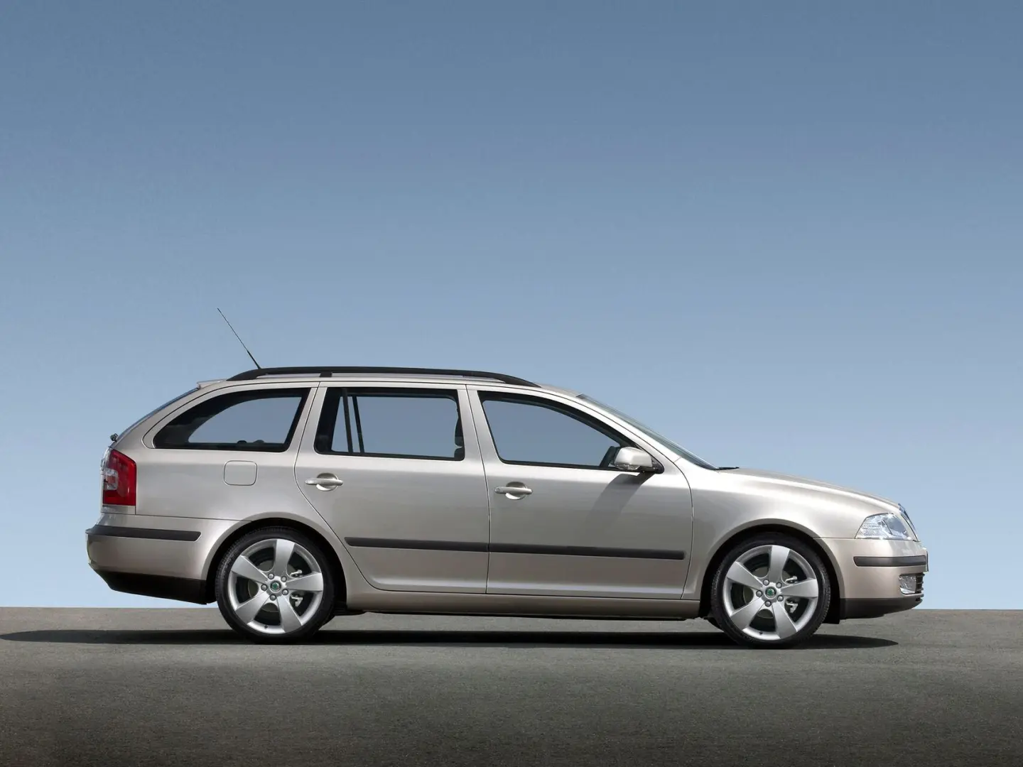 Skoda Octavia Octavia 2.0 FSI Elegance 5