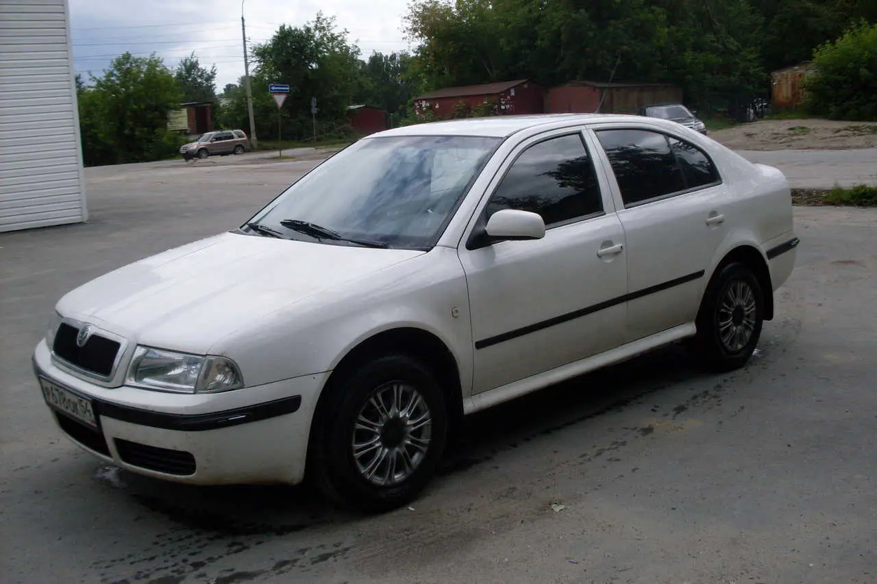 Skoda Octavia Octavia 2.0 FSI L&K 6