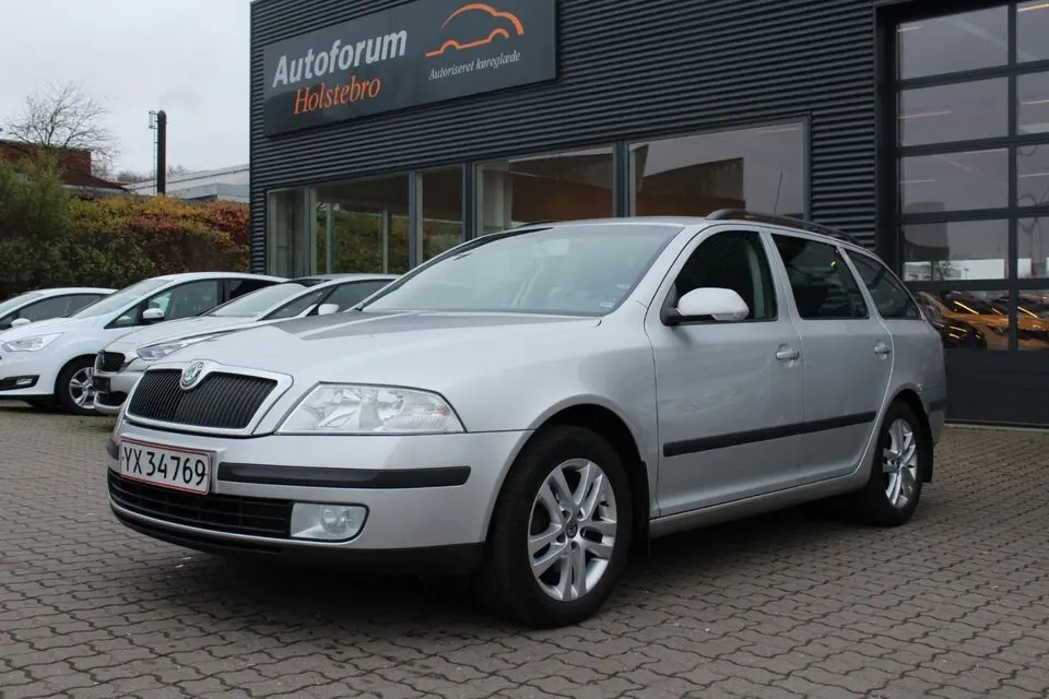 Skoda Octavia Octavia 2.0 PD TDI DPF Ambiente 2