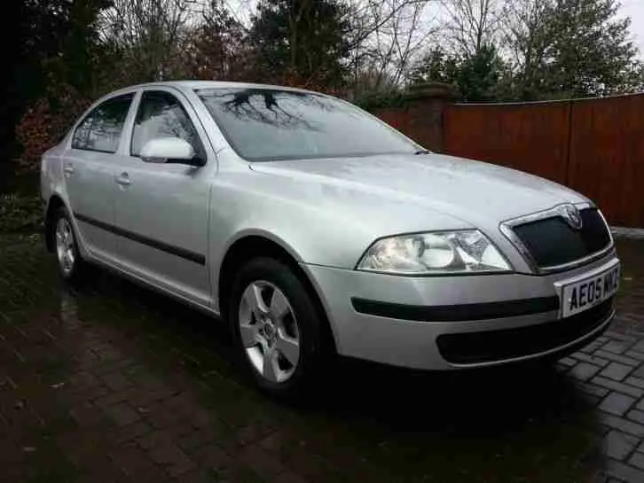 Skoda Octavia Octavia 2.0 PD TDI DPF Ambiente 5