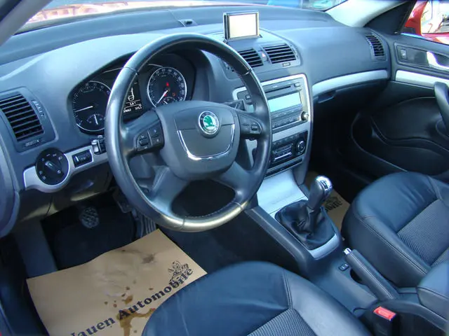 Skoda Octavia Octavia 2.0 TDI DPF Elegance 6