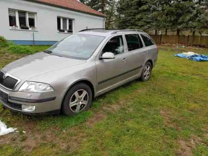 Skoda Octavia Octavia Kombi 1.6 Ambiente 4