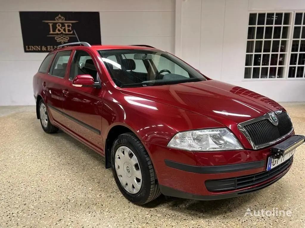 Skoda Octavia Octavia Kombi 1.6 Elegance 4