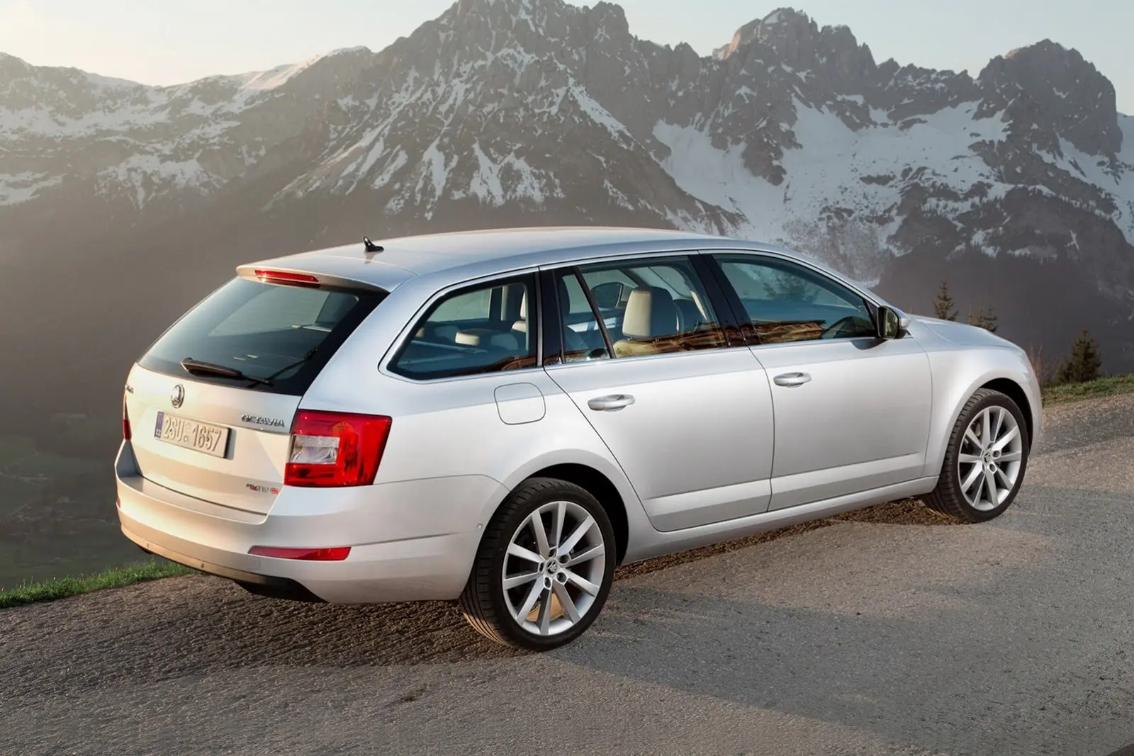 Skoda Octavia Octavia Kombi 1.6 TDI Elegance 5