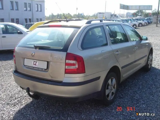 Skoda Octavia Octavia Kombi 2.0 FSI 4x4 Elegance 4
