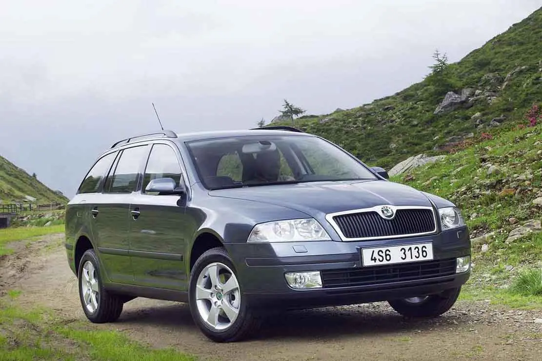 Skoda Octavia Octavia Kombi 2.0 FSI 4x4 L&K 5