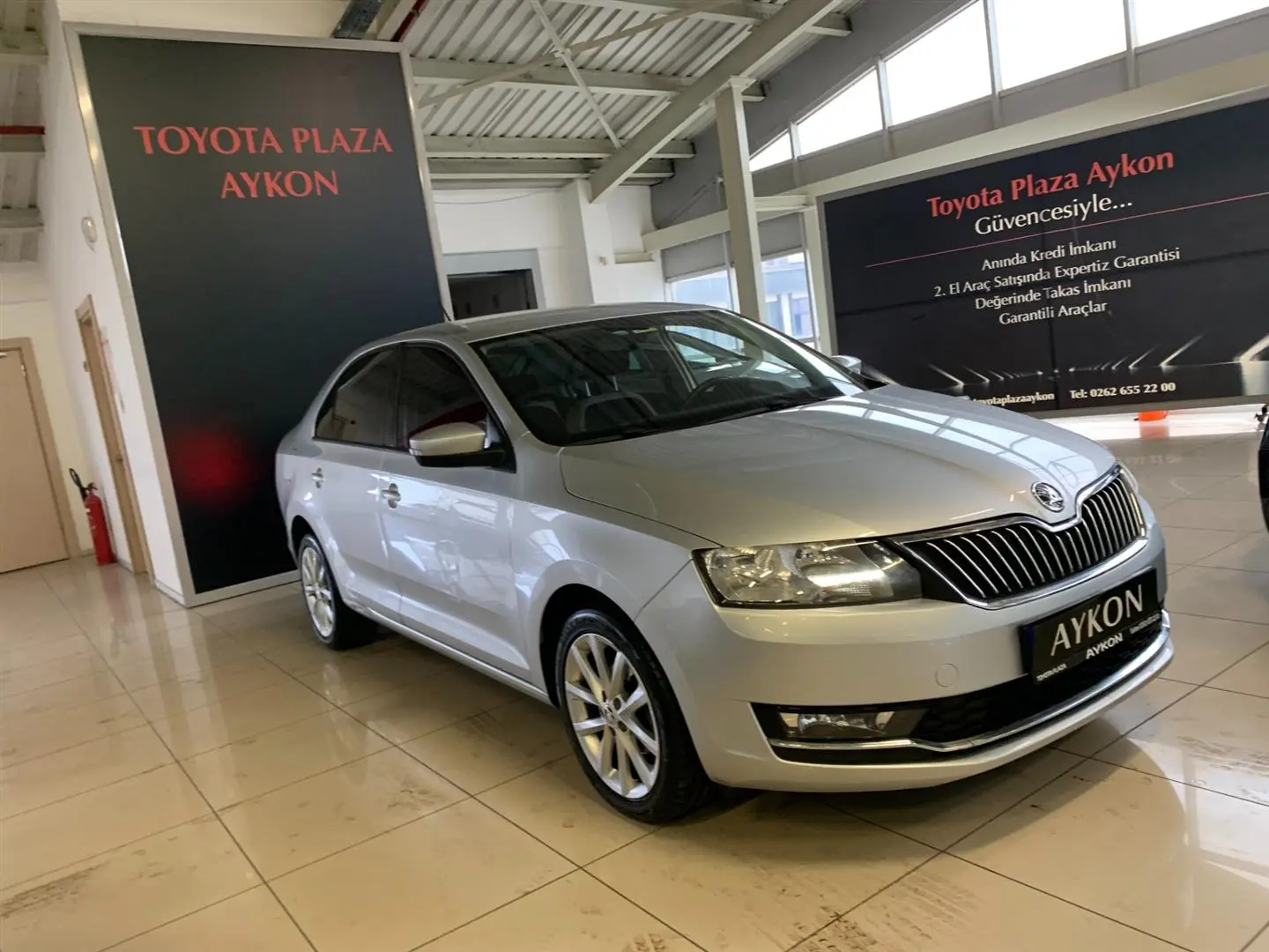 Skoda Rapid Rapid 1.0 TSI GreenTec Style DSG 4