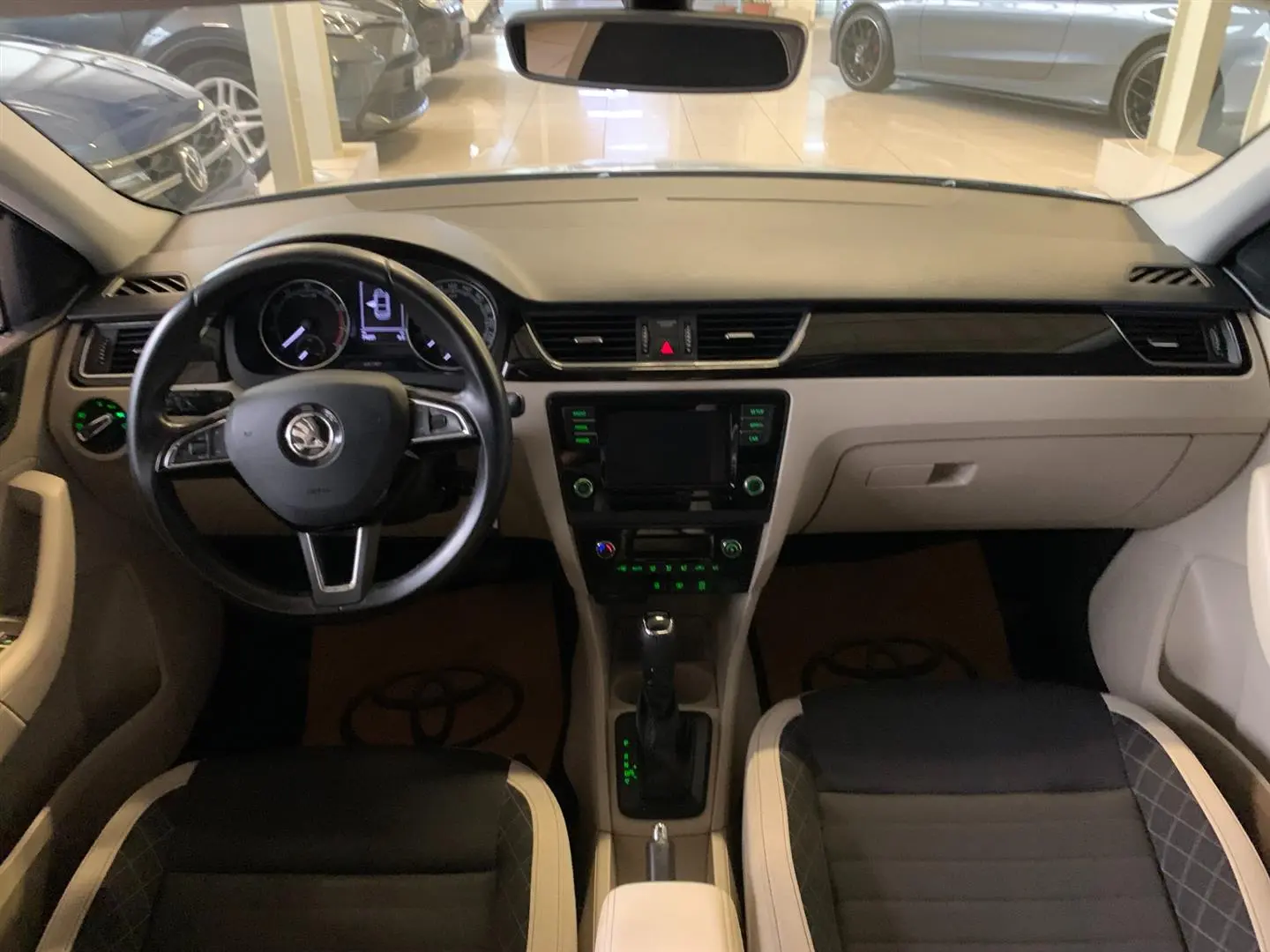 Skoda Rapid Rapid 1.0 TSI GreenTec Style DSG 6