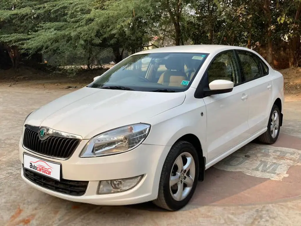 Skoda Rapid Rapid 1.6 TDI Elegance 4