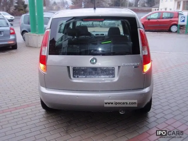 Skoda Roomster Roomster 1.6 16V Comfort Tiptronic 7