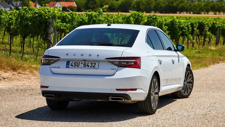 Skoda Superb Superb 1.5 TSI ACT Sportline DSG 3