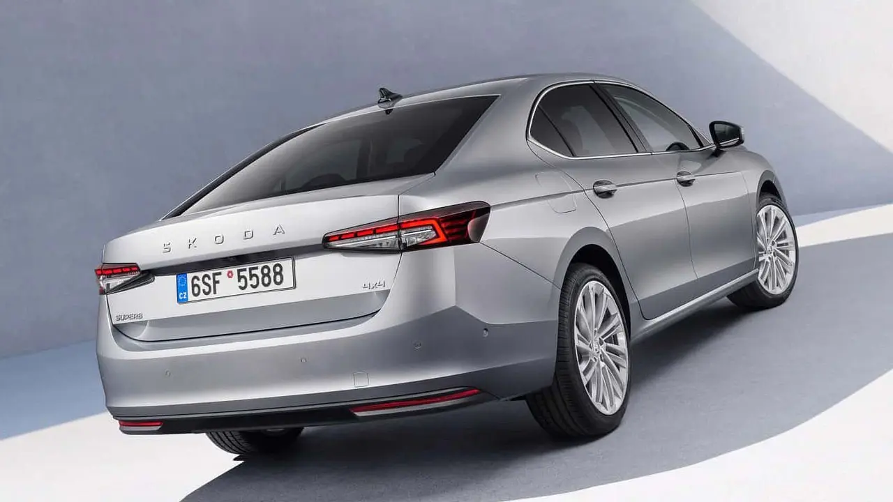 Skoda Superb Superb 1.5 TSI Mhev Crystal DSG 2