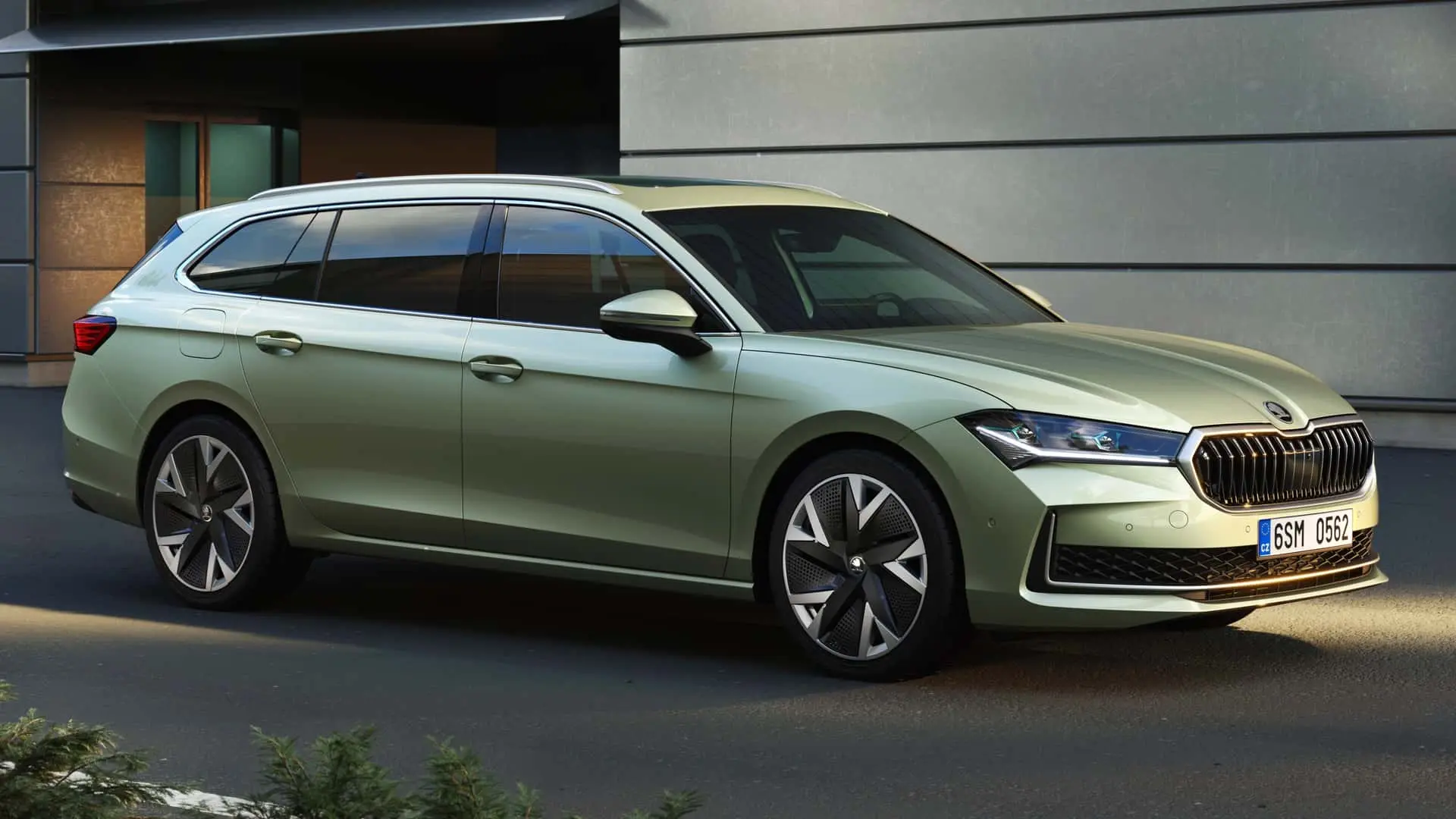 Skoda Superb Superb 1.5 TSI Mhev Crystal DSG 3