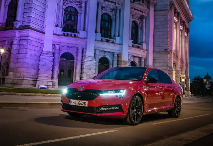 Skoda Superb Superb 1.5 TSI Premium DSG ACT 7