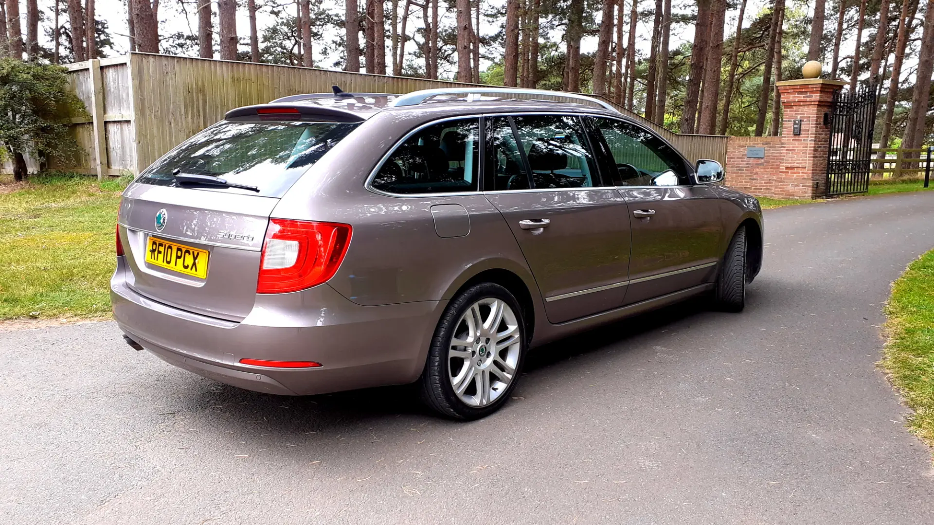 Skoda Superb Superb 1.6 TDI Elegance 3