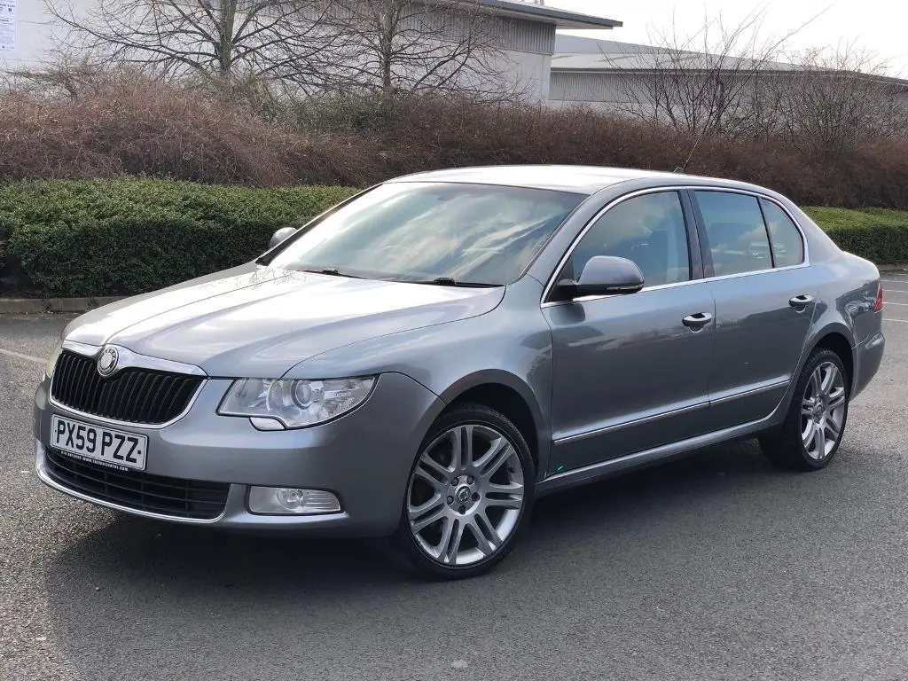 Skoda Superb Superb 1.6 TDI Elegance 4