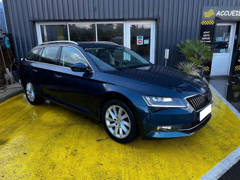 Skoda Superb Superb Kombi 1.6 TDI GreenTec Elegance DSG 6