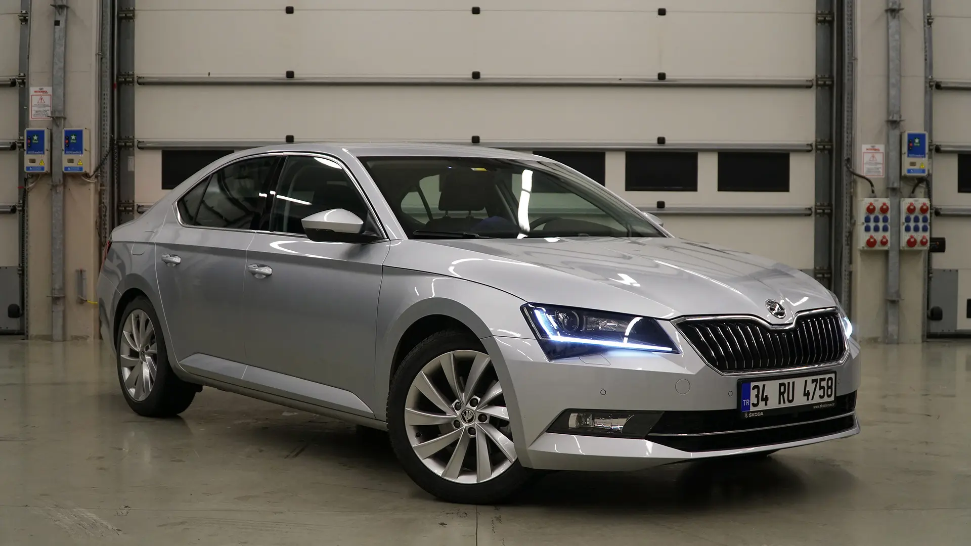 Skoda Superb Superb 1.6 TDI Greentech Active 2