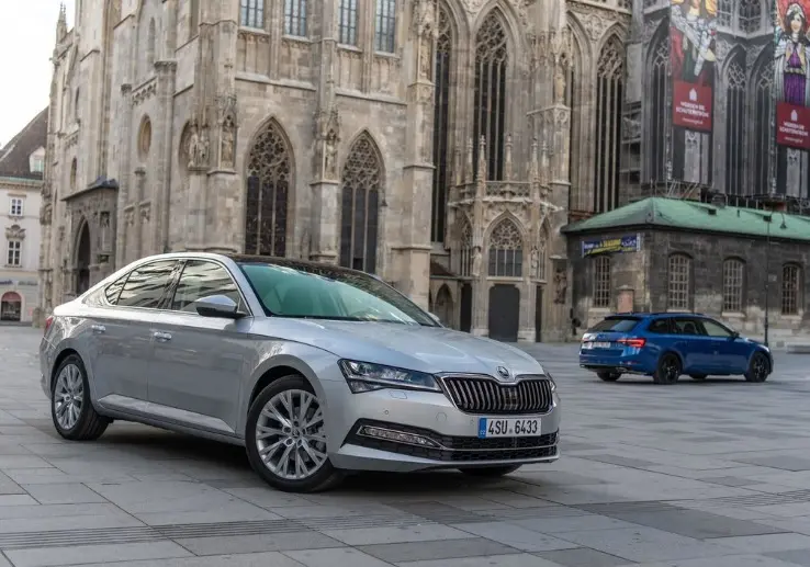 Skoda Superb Superb 1.6 TDI Greentech Premium DSG 3