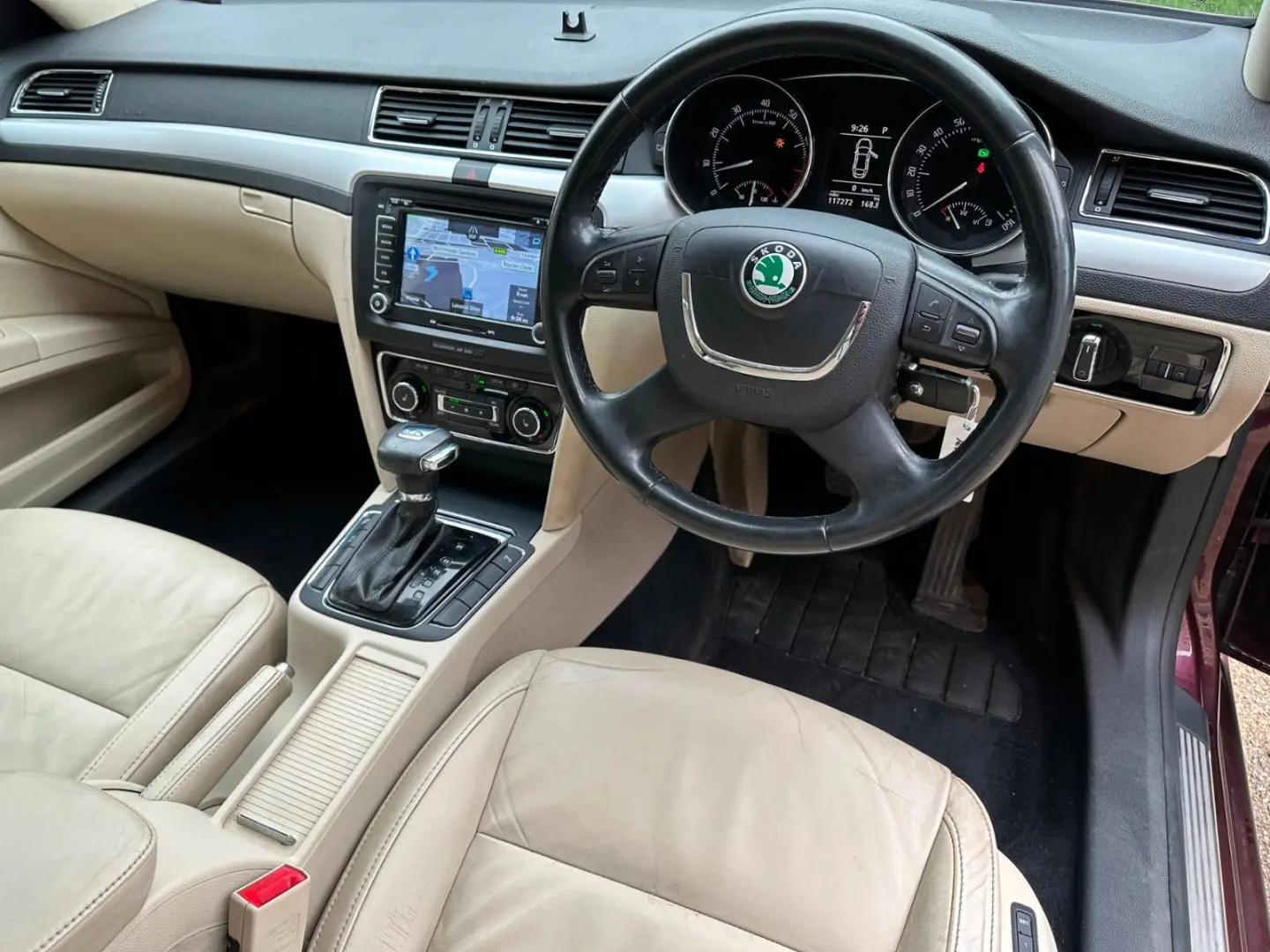 Skoda Superb Superb 1.8 TSI Elegance DSG 0