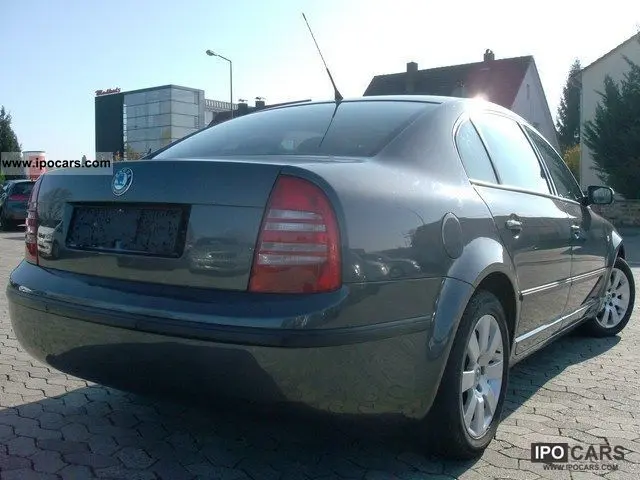 Skoda Superb Superb 1.8 Turbo Comfort Tiptronic 5