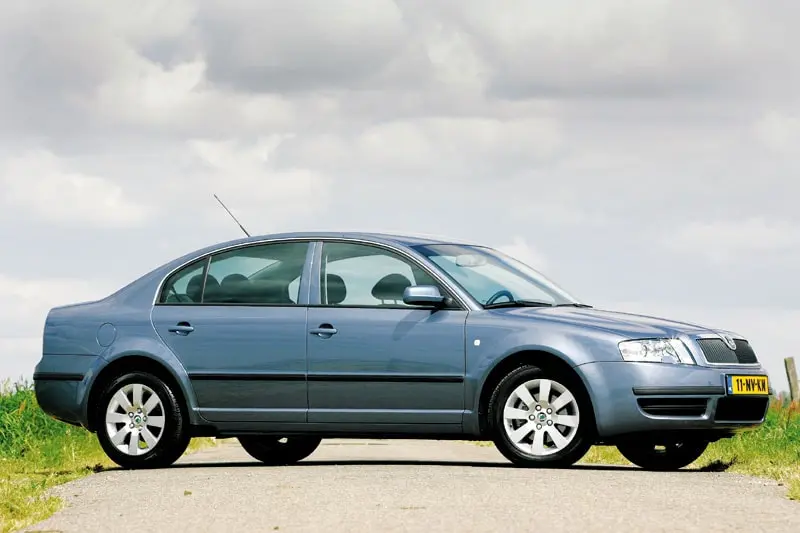 Skoda Superb Superb 1.8 Turbo Comfort Tiptronic 5