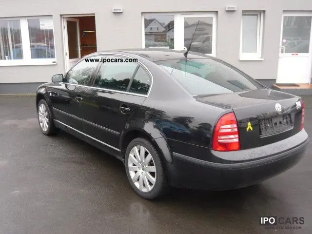 Skoda Superb Superb 1.8 Turbo Elegance Tiptronic 3
